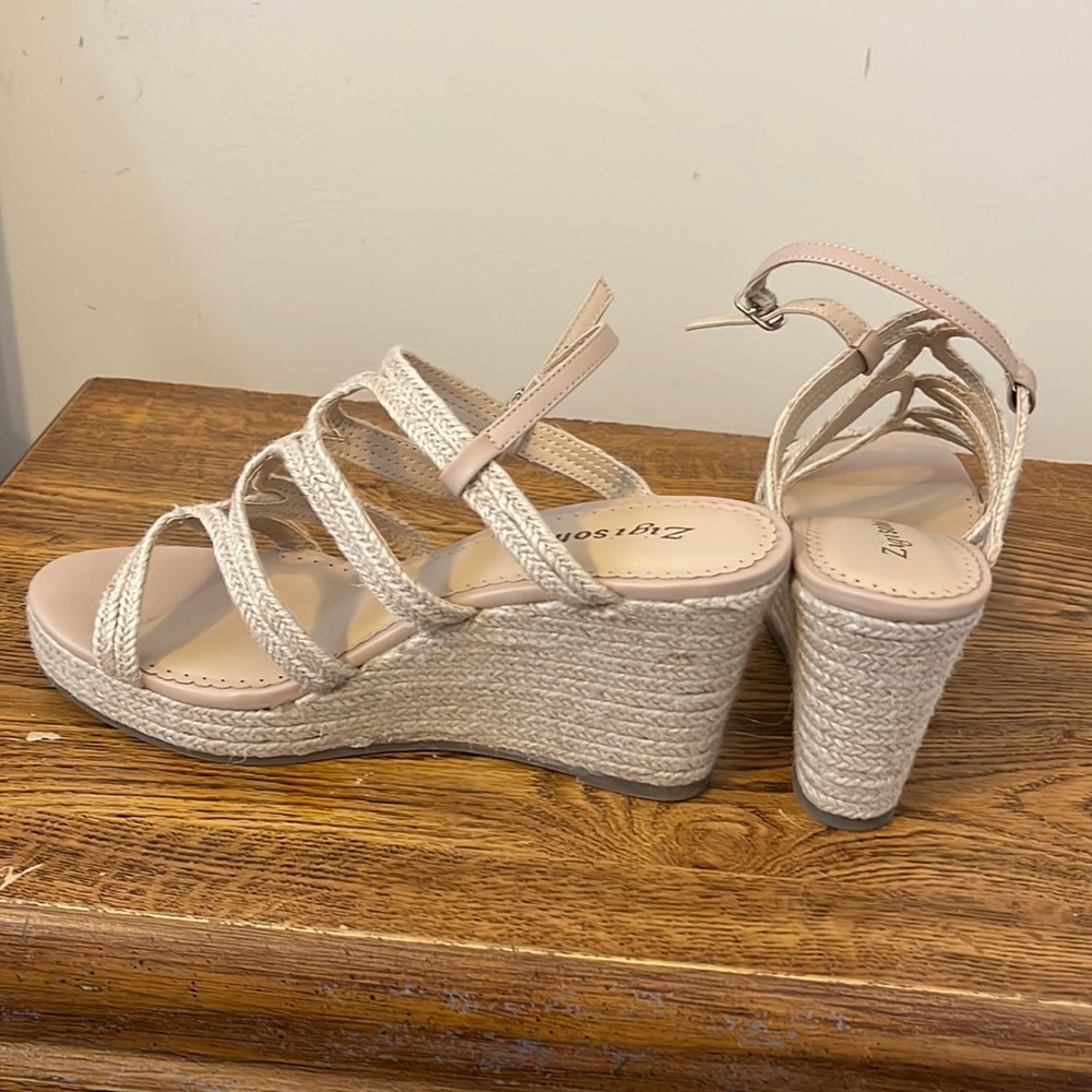 Wedge shoes